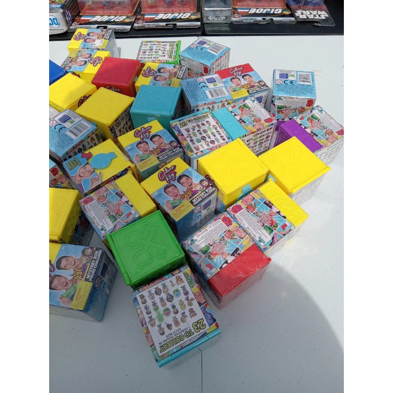 keyper conpany Lot 4 Collins Key Box Figure Challenge Collins