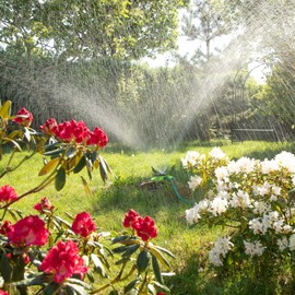 Relaxdays Large Area Sprinkler with 8 Options, 78m², 1/2” Water Supply, Green-Black