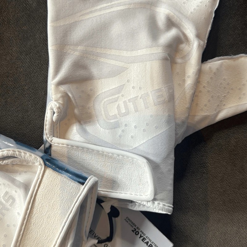 Cutters Game Day Elite Football Gloves Adult L/XL White Diamond