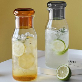 hjn Glass Pitcher Glass Water Carafe with Cup Lid, Fridge Water Jug Cold or Hot Beverages, Iced Tea, Milk, Juice 830ml/28oz & clear cup lid (Glass Pitcher-Yellow cup lid)