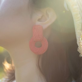 Statement Raffia Earrings Cute Boho Earrings Rattan Dangle Earrings Handmade Straw Wrap Earrings Summer Drop Dangling Earrings for Women(Red)