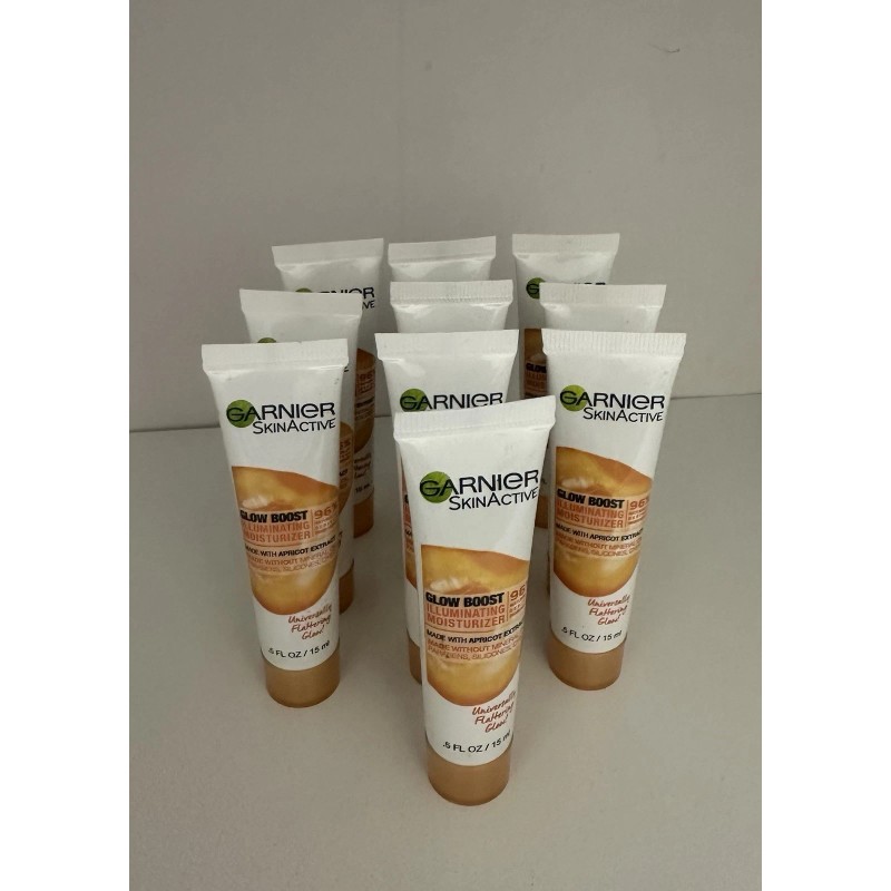 Garnier SkinActive Glow Boost Illuminating Moisturizer Apricot Extract .5 X10