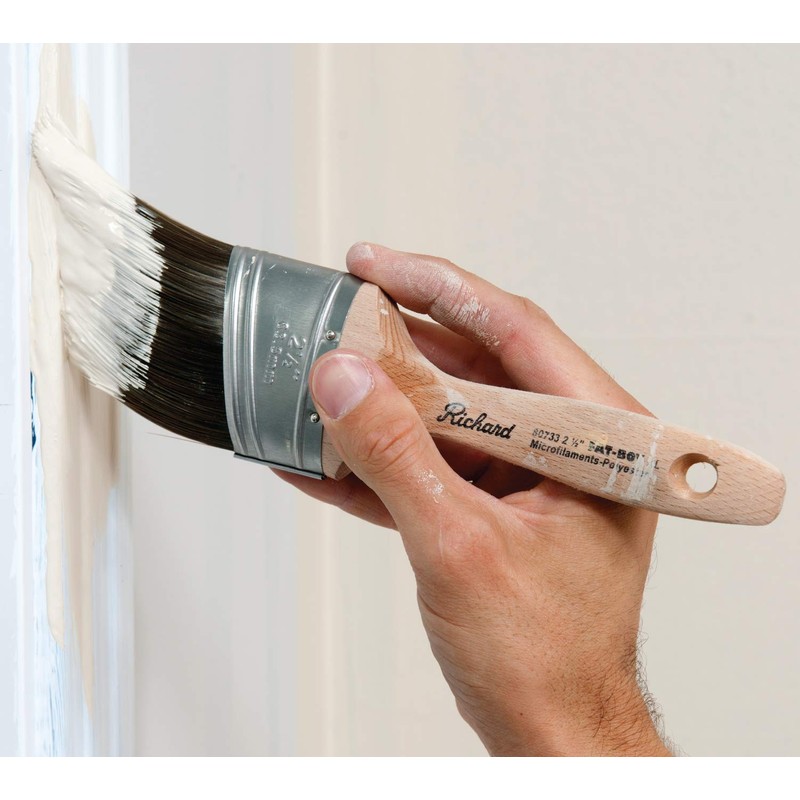 Richard 80763 Oval Angled Paint Brush with Long Sash Wood