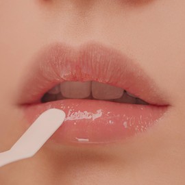 BbIA Moist Lip Balm for Shiny, Hydrated Lips with Volume and Softness for Chapped, Dry Lips in Transitional Seasons