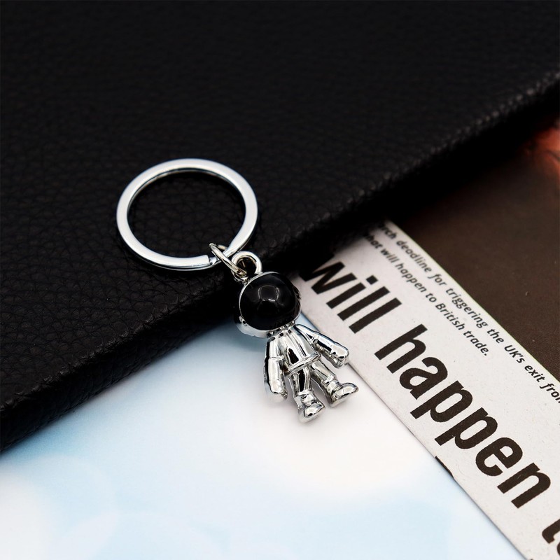 Elechobby Astronaut Keychain,Spaceman Keyring - Creative Metal Spaceship Key Chain,