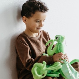 The Petting Zoo Praying Mantis Stuffed Animal Plushie, Gifts for Kids, Wild Onez Insect Animals, Green Praying Mantis Plush Toy, 12 inches