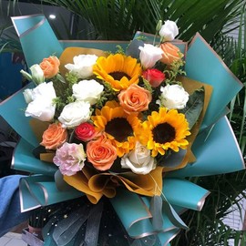 20 Sheets Pure color gold edge Flower Wrapping Paper,Waterproof Valentine's Day Bouquet Wrapping Paper 23x23Inch Used for DIY Crafts, Gift Packaging, Flower Shop Bouquet Packaging (Dark Green)