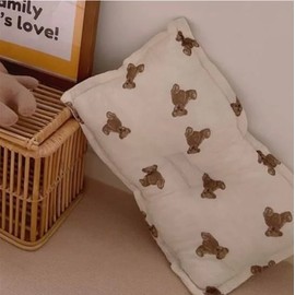 Mystery Girl Bear Crib Bedding and Pillow Set (120x150cm 1 kg)