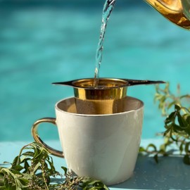 Tea infuser Gold - Stainless Steel Tea Infuser, Extra Fine Mesh Strainer for loose leaf Tea, With Lid, Gold Toned