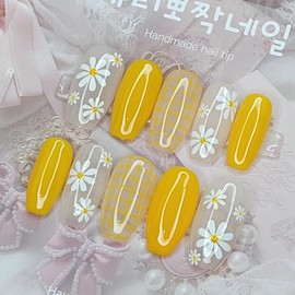 Yellow flower handmade nail tips - lipstick / 옐로우 플라워 수제네일팁 - 립스틱