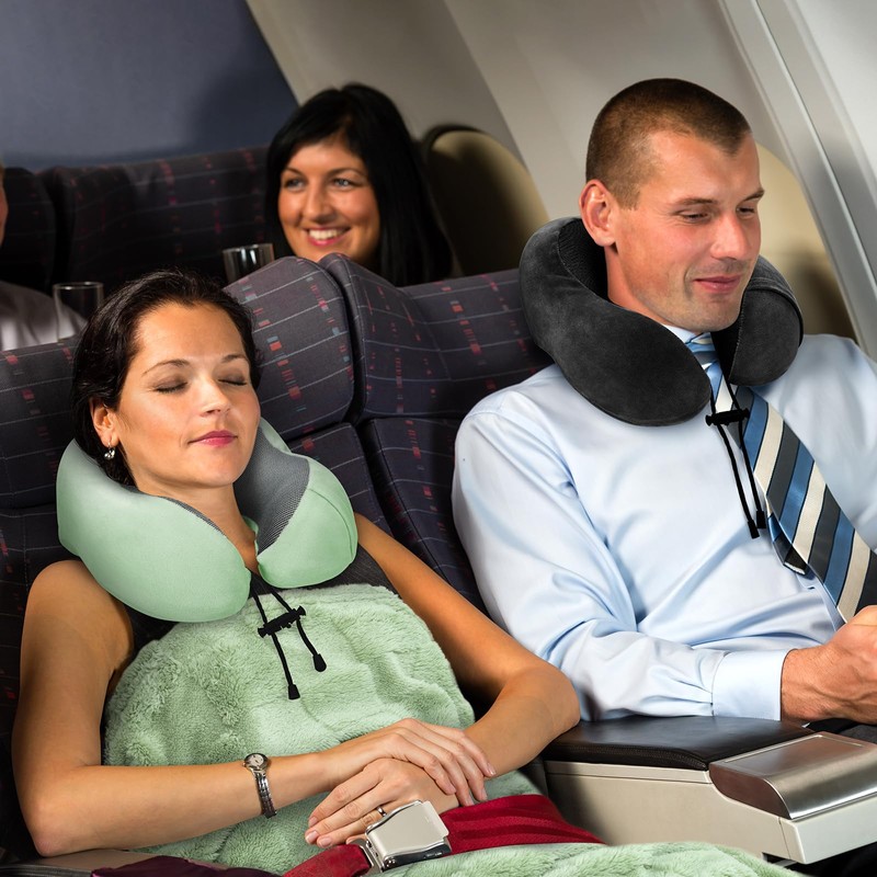 urnexttour Travel Pillow and Blanket Set Neck Pillows Soft Blankets