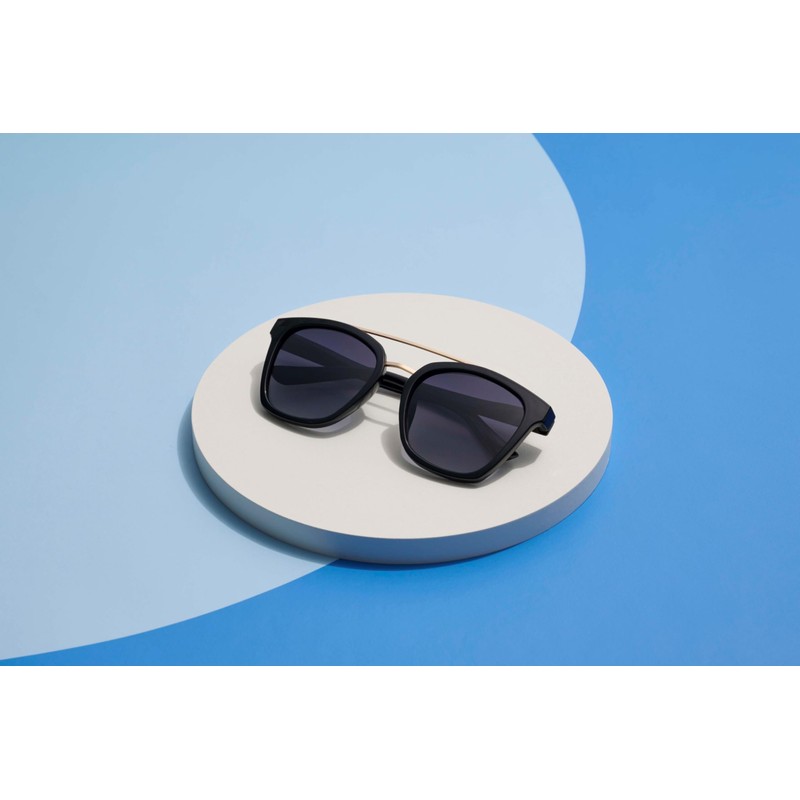 Peepers by PeeperSpecs Women's Palm Beach Polarized Sunglasses, Black, No