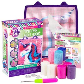 B Me - Kit de gancho de cierre de unicornio para niñas - Mini juego de costura de alfombra con 15 paquetes de hilos coloridos, lona codificado por colores, ideal para decoración de recámara