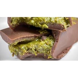 bouchaard dubai chocolate 16oz box pistachio & knafeh