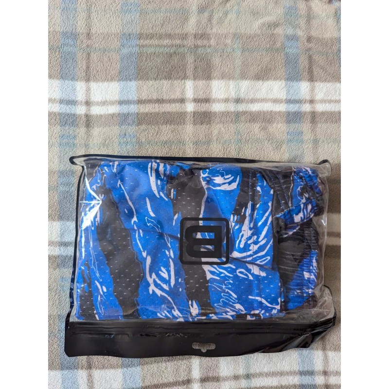 Bravest Studios XL Bravest Studios Shorts Shorts