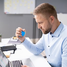 Yesaler Hand Trainer Hedgehog Ball with Elastic Hand Strap Massage Ball Finger Trainer for Strength Training Hand Massage Therapy Blue