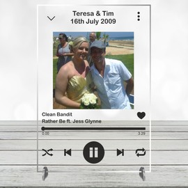 Custom A5 Acrylic Song Plaque Picture Frame - Tailored Musical Gift for Him, Her, Men, Women, Boyfriend, Girlfriend, Ideal for Christmas and Valentine's Day Celebrations.