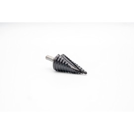 BAER HSS TiAlN Step Drill 4-32 mm (15 Steps) - Cone Drill - Paring Drill - Hole Drill - Structural Steels, CrNi Steels and Non-ferrous Metals and Stainless Steels up to 6 mm Thickness