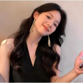 Long Dangle Earrings For Women, Fringe Chandelier Earrings Punk Metal Chain Earrings Lightweight Tassel Drop Earrings (Gold, One size)