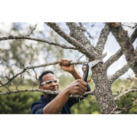 Fiskars Plus Folding Saw for Thick Trunks and Branches, 3 Cutting Positions, Sharp Power Tooth Blade, Coarse Toothing, Blade Length: 21 cm, Black/Orange, SW69, 1067553