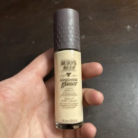 BURT'S BEES Goodness Glows Foundation, 1005 Porcelain Discontinued