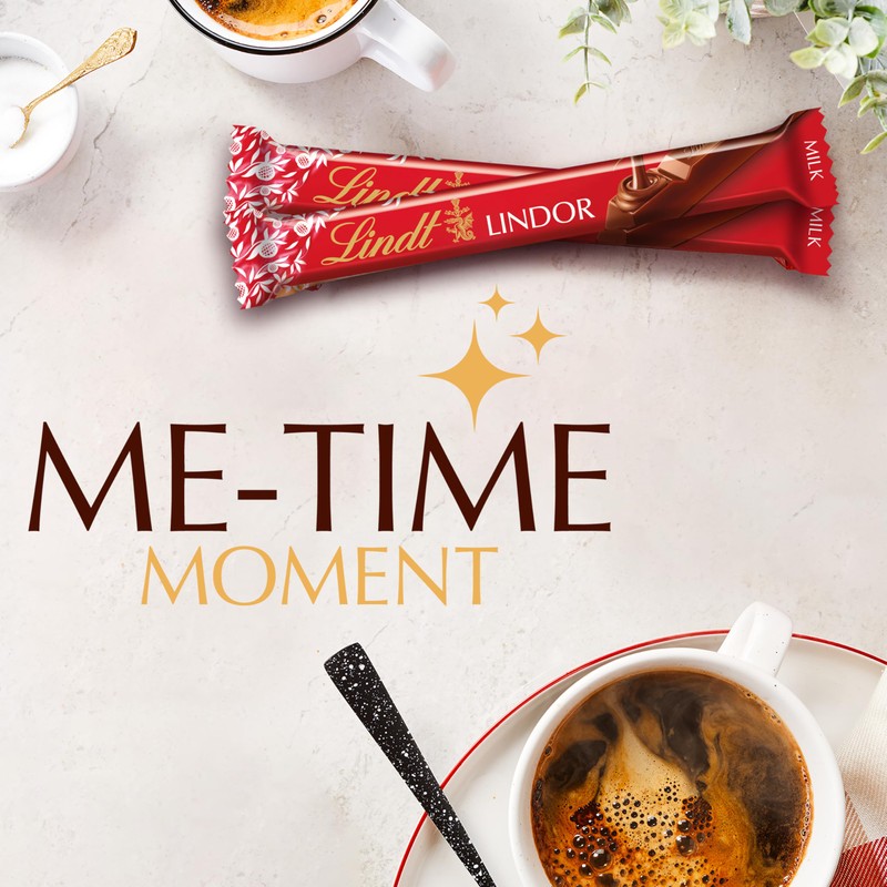 Lindt LINDOR Milk Chocolate Truffle Bar, Chocolate Candy Bar with