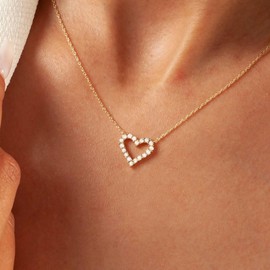 GUOKE Heart Necklace for Women – 14K Gold Plated Dainty Heart Pendant, Minimalist Gold Necklace for Her