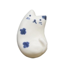 Craftmanhouse Made in Japan Handmade Handwritten Dyed Cat Pottery Chopsticks Rest Hana