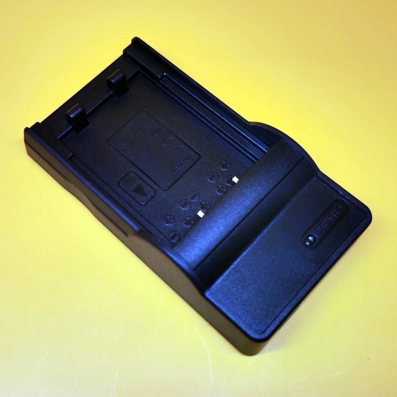 For Sanyo USB Battery Charger For Sanyo Xacti VPC-CA100 VPC-CA102
