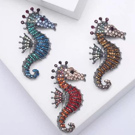 NOIAFZY 3PCS Shiny Rhinestone Seahorse Brooch - Retro Sparkling Sea Animal Pin for Men