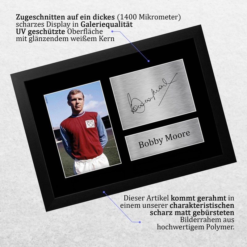 HWC Trading A4 FR Bobby Moore West Ham United The