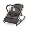 Maxi-Cosi Kori chaise transat bebe et siège 2-en-1 avec arche à jouets, 0-2 ans, jusqu'à 15 kg, transat nouveau-né, 3 positions d'inclinaison, harnais facile à installer, Beyond Graphite
