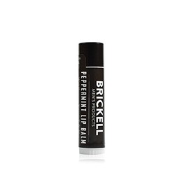 Brickell Bálsamo labial para hombre, natural y orgánico, acabado mate, para hidratar y proteger con SPF 15, 0,15 onzas, perfumado