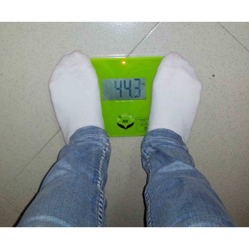 NewlineNY Auto Step On Super Mini Travel Bathroom Scale, 5.25"