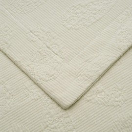 SUPERIOR Paisley Jacquard Matelassee Bedspread - 100% Cotton Quilt with Matching Pillow Shams, Matelassee Coverlet, Ivory, Twin Size