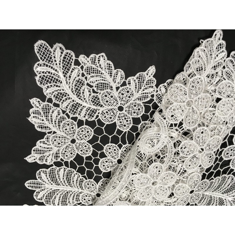 SweetBaku European Lace Doily Placemat Table Center Table Mat Cloth