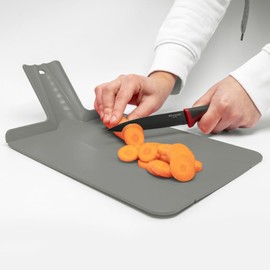 Westmark Schneidebretter Flexi – 2 hochwertige Schneideunterlagen zum einfachen Schneiden von Lebensmitteln, klappbar – Grau, 637 x 21 x 0,4 cm, 21822E3