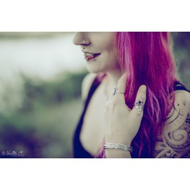 WINDALF Bohemia Statement Ring LÚNA 21 mm Medieval Elwindows with Mother of Pearl Vintage 925 Sterling Silver, Fabric jewellery bag, Mother of Pearl