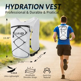 Running Vest for Women Men, Adjustable Chest Straps Running Hydration Vest with 1.5L Water Bladder, Lightweight Breathable Reflective Hydration Pack for Marathon, Trail, Hiking, Cycling (White)
