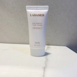 Ladamer Sun Perfect Cure Cream 50ml + 30 samples + 10 packs / 라다메르 선 퍼펙트 큐어 크림 50ml+샘플30장+팩10장