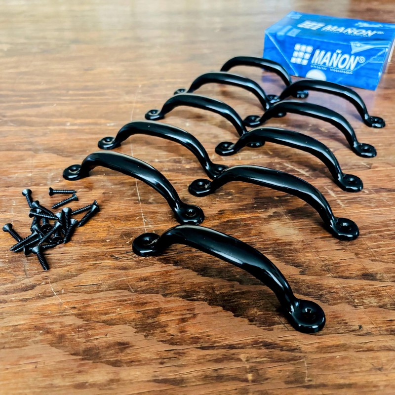 Jaladera para muebles RUSTICA/COLONIAL NEGRA 10 PIEZAS C/Tornillos