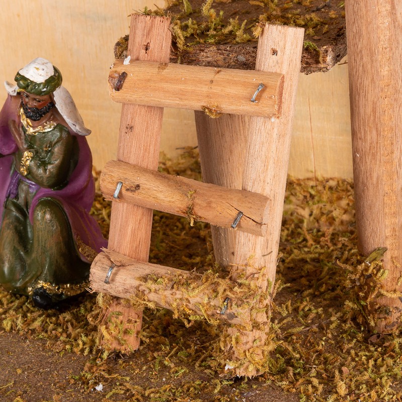 15.25-Inch Long Moss Stable with Set of 9 Resin Figurines