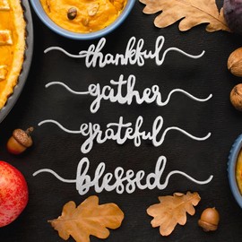 Thanksgiving Cutout Wood Table Place Card Thankful Grateful Blessed Gather Wood Word Table Settings Signs Decorations Autumn Themed Thanksgiving Party Table Home Decoration (Silver, 4)
