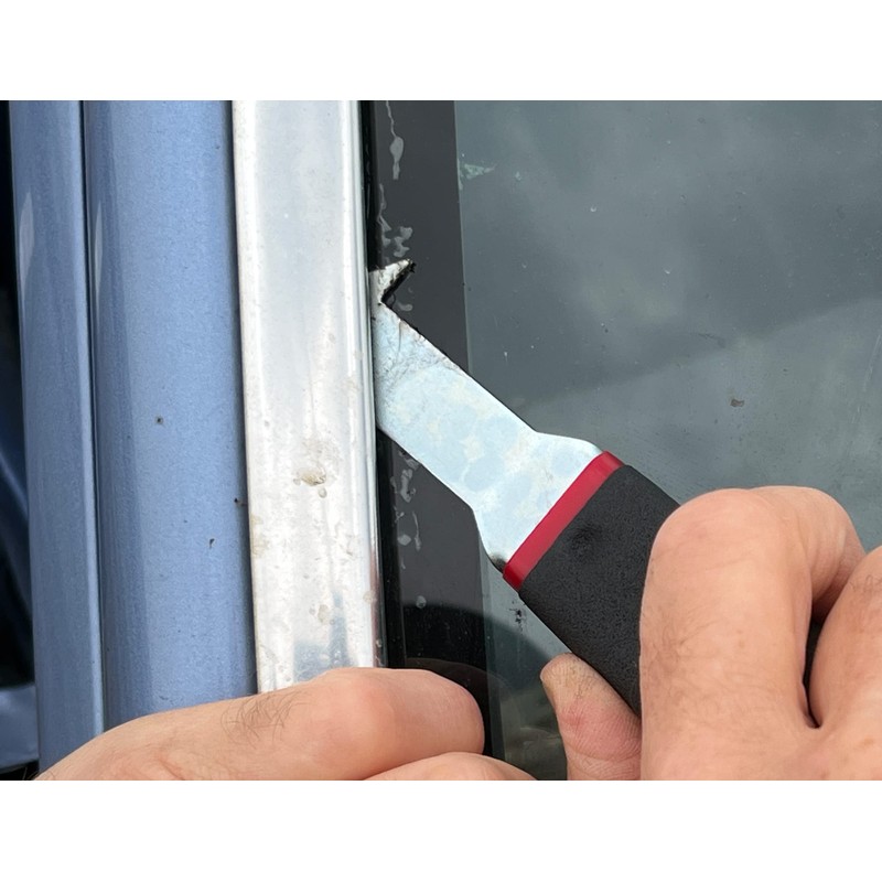 Lisle 83220 Molding Clip Removal Tool