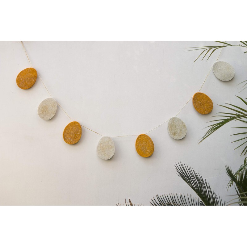 De Kulture Handmade Premium Wool Felt Easter Spoon Egg Garland