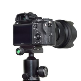 SIOTI Quick Release Plate, PU60 Quick Release Plate Universal Kit, 1/4 Inch Quick Release Screw Attachment with 2 Pieces Packed + 2 Pieces 1/4 Inch to 3/8 Adapter Screw, Compatible with Arca/Swiss St.