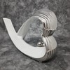 Wunderschöne Skulptur Dekofigur Herz aus Keramik weiß/silber mit Struktur Höhe