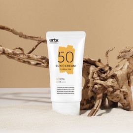Erti Mild Sun Cream Moist Tone-up Sun Cream SPF50+ 50ml / 에르띠 순한 선크림 촉촉한 톤업 선크림 SPF50+ 50ml