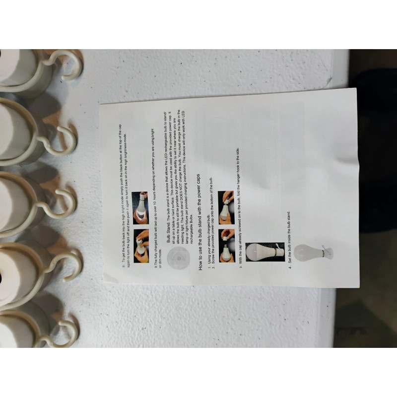 Living Glow 6 Battery Backup LED Bulbs CP-BL03-9WELN Daylight Soft