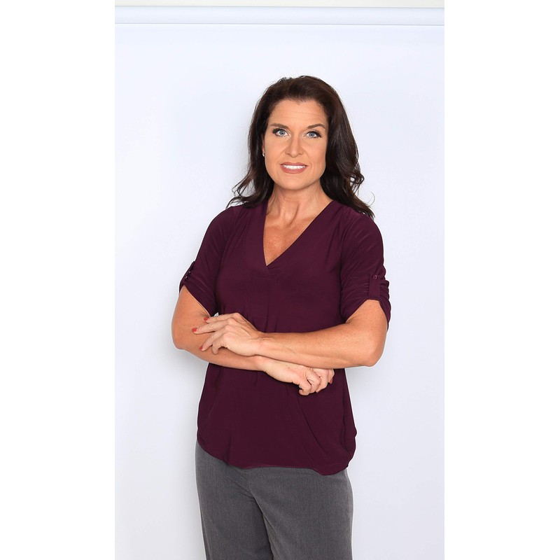 White 2.5' x 5' Rollup Backdrop System – Spring-Powered, Wall